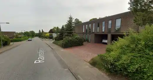 Foreningens hjertestarter på Ravnsbjerg Krat 2